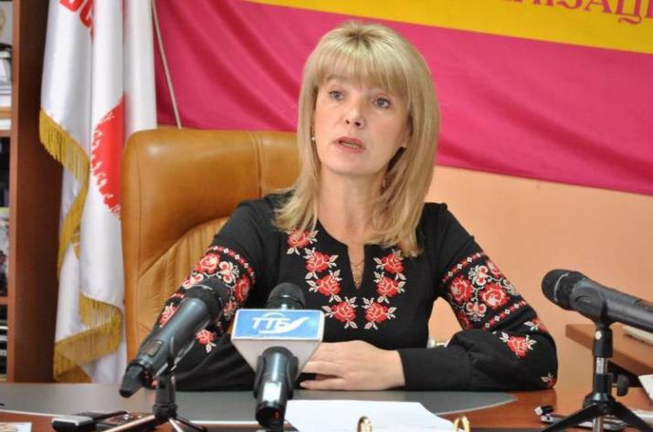 Экс-руководитель ЛОВГА Ирина Веригина на своей странице в Facebook раскритиковала областную власть.