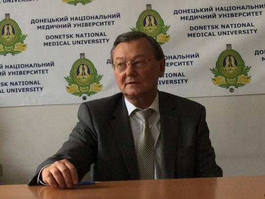 Министерство здравоохранения Украины отстранило ректора Донецкого национального медицинского университета (Краматорск) от занимаемой им должности. Об этом сообщает сайт министерства.