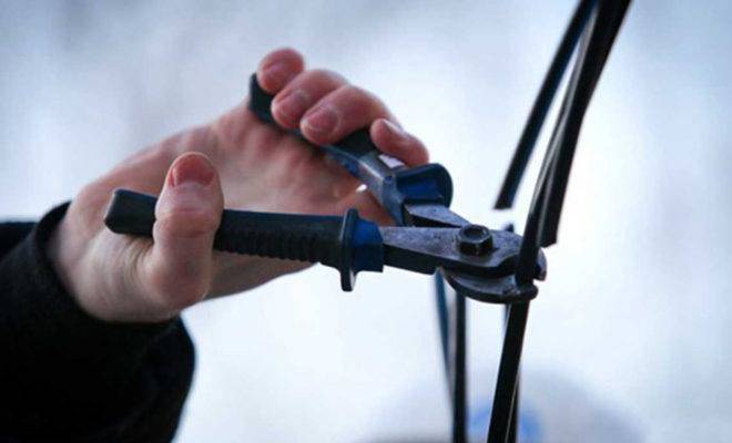 Правонарушение в электроэнергетике влечет за собой установленную законодательством Украины гражданскую, административную и уголовную ответственность.