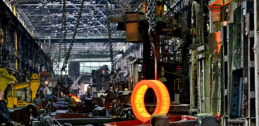 В Донецке произошел пожар на заводе