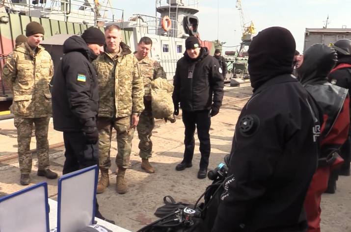 Делегация представителей Аппарата атташе по вопросам обороны при Посольстве США в Украине во главе с полковником Томасом Уоффорд посетила район проведения операции Объединенных сил.