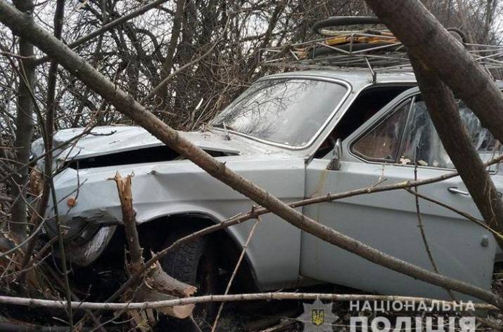 В Волновахском районе из-за ДТП были травмированы члены семьи, возвращавшейся в оккупированный Донецк. Об этом сообщает Отдел коммуникации полиции Донецой области.