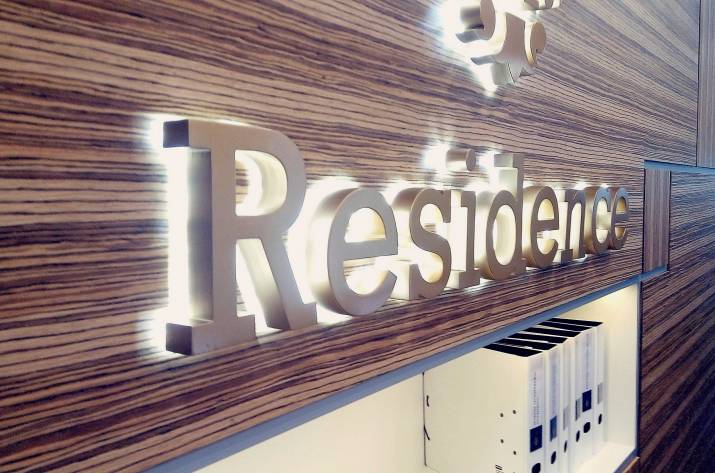 Интерьерные вывески