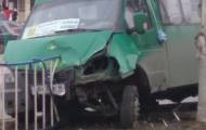 В Луганске маршрутка попала в ДТП