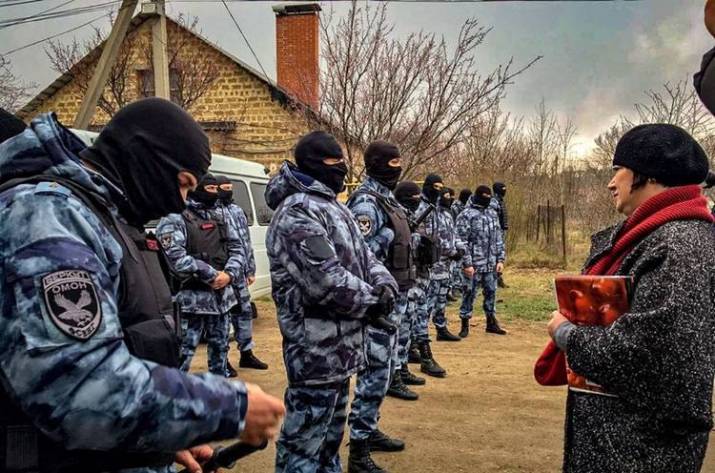 В Крыму проходят массовые аресты крымских татар