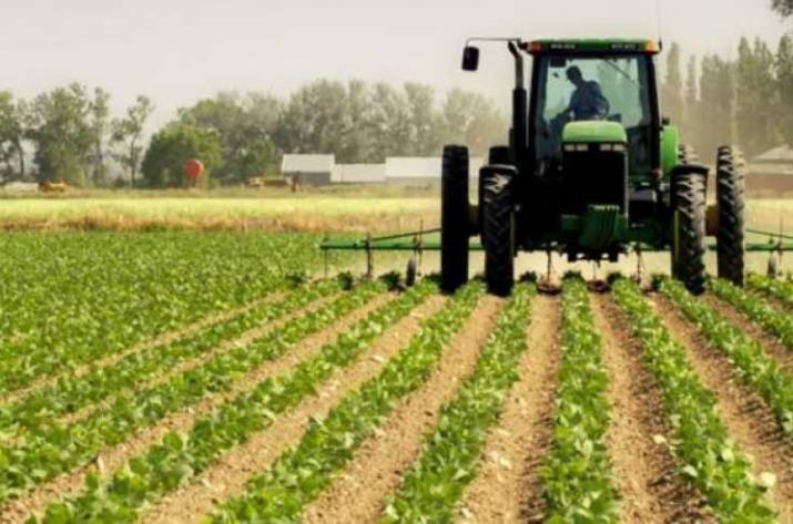 На Луганщині ініціювали створення навчального курсу для фермерів. Кожен, хто хоче створити власний агробізнес, зможе пройти цей курс безкоштовно та за короткий проміжок часу, інформує «Бізнес-Схід».