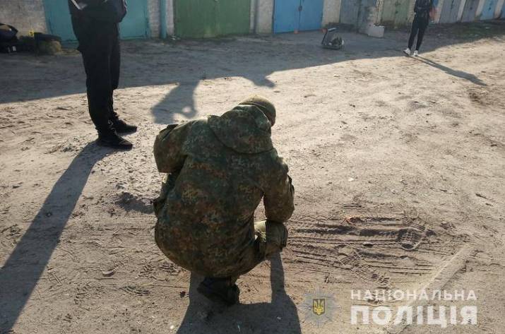 Устанавливаются обстоятельства взрыва в Северодонецке, в результате которого на месте погиб 52-летний мужчина. 