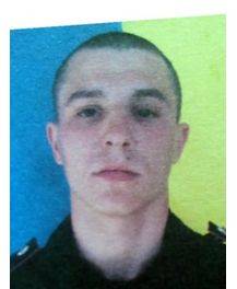 Вчера, 3 мая, в пос. Рафаиловка, ул. Горького, 26, во дворе дома застрелился Усков Павел Сергеевич, 1992 г.р., бывший милиционер.