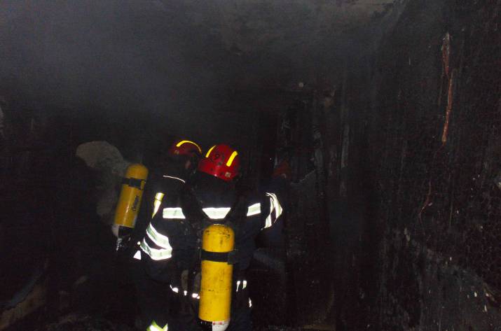 21 мая в 22:57 в Службу спасения поступило сообщение о пожаре в многоэтажном жилом доме по ул. Глинки в Лисичанске.