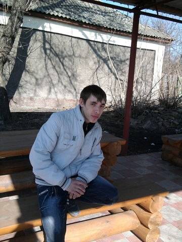 В оккупированной Голубовке мужчина совершил самоподрыв. В результате ЧП также пострадала случайная прохожая.