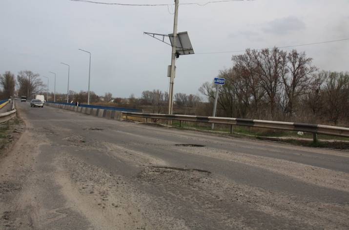 На следующей неделе на Старобельском мосту начнутся аварийные восстановительные работы, которые будут проведены в максимально сжатые сроки.