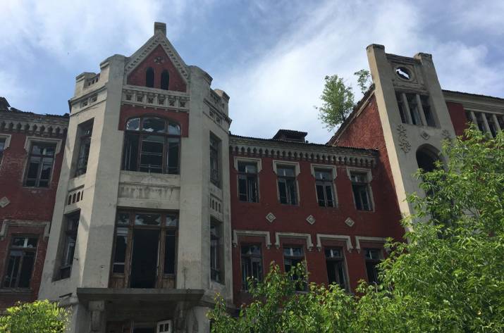 Депутат: Лисичанский горсовет должен поднять вопрос спасения бельгийской больницы