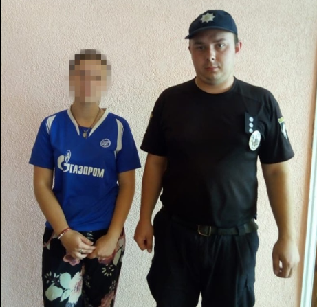 На Луганщине полицейские установили местонахождение без вести пропавшей несовершеннолетней и вернули ее домой.