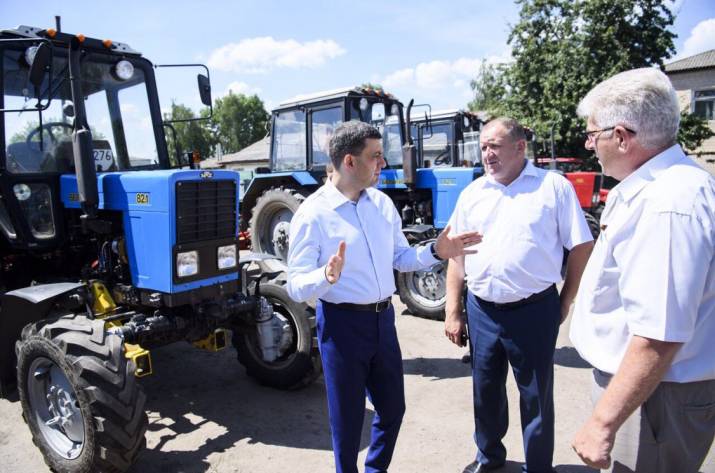 Уряд Гройсмана виділив додаткові 102 млн гривень малим містам Луганщини 