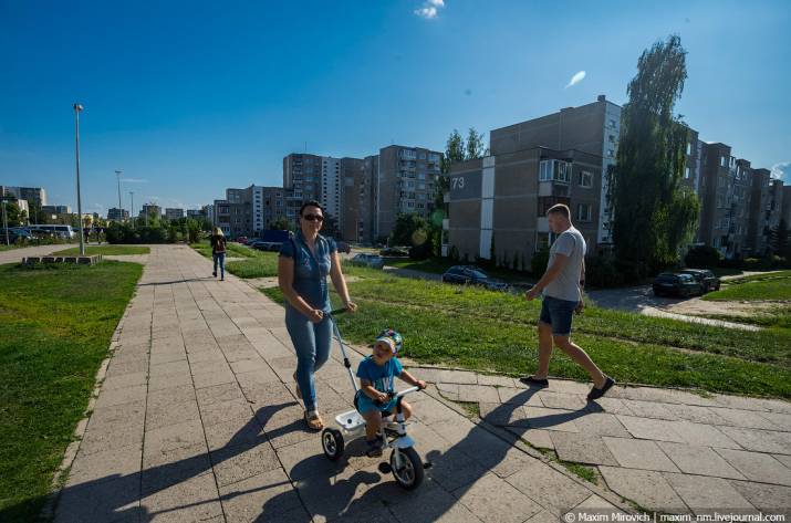 Так, друзья — в сегодняшнем посте я расскажу и покажу вам, где снимали нашумевший сериал от HBO под названием