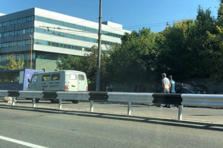 Сегодня, 13 августа, в оккупированном Донецке случилось ДТП в котором, по предварительной информации, погибли дети.