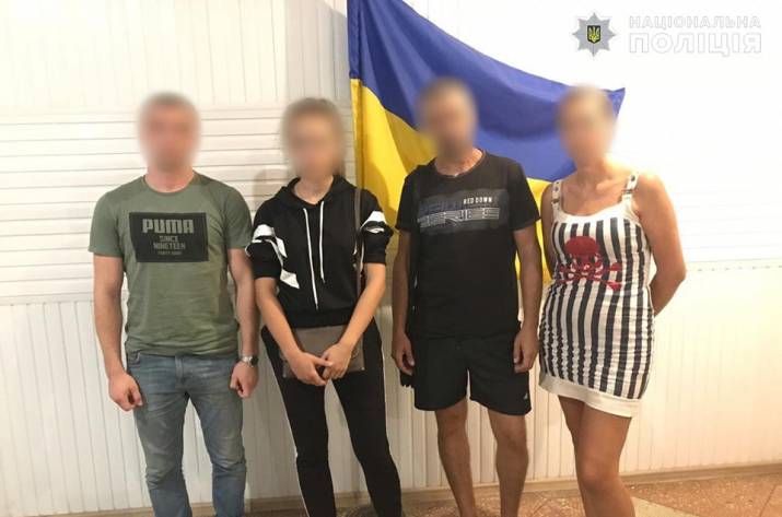 Пропавшая вчера в Северодонецке девушка была найдена в поезде, который следовал в Одессу. К счастью, несовершеннолетняя путешественница жертвой преступления не стала. 