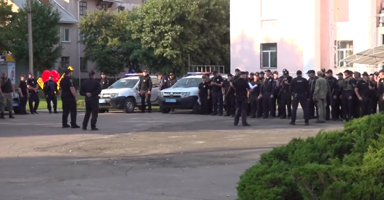 В Счастье Луганской области полицейские провели профилактические и розыскные мероприятия.