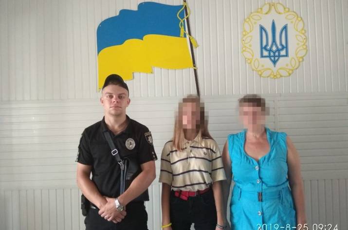 Оперативники Северодонецкого отдела полиции установили местонахождение 12-летней девочки, которая за трое суток уже второй раз сбегает из дома.