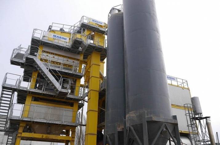 Горсовет Северодонецка утверждает, что не давал разрешения на строительство асфальтобетонного завода в поселке Воеводовка.