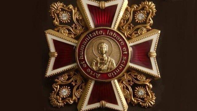 В начале августа в Киеве состоялись традиционные торжества по случаю награждения лучших украинских и зарубежных медиков. Жители Луганской области определены среди номинантов награды «Орден Святого Пан