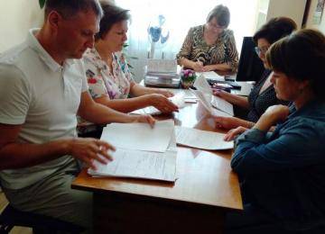 Вчера, 9 сентября, в Сватово было проведено заседание комиссии по назначению (восстановлению) социальных выплат внутренне перемещенным лицам.