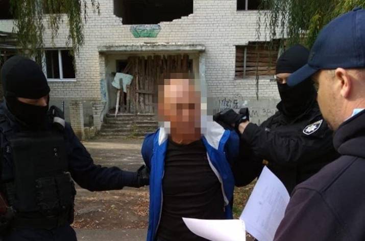 В Лисичанске задержали 51-летнего мужчину, которого три года разыскивали правоохранители Днепропетровской области.