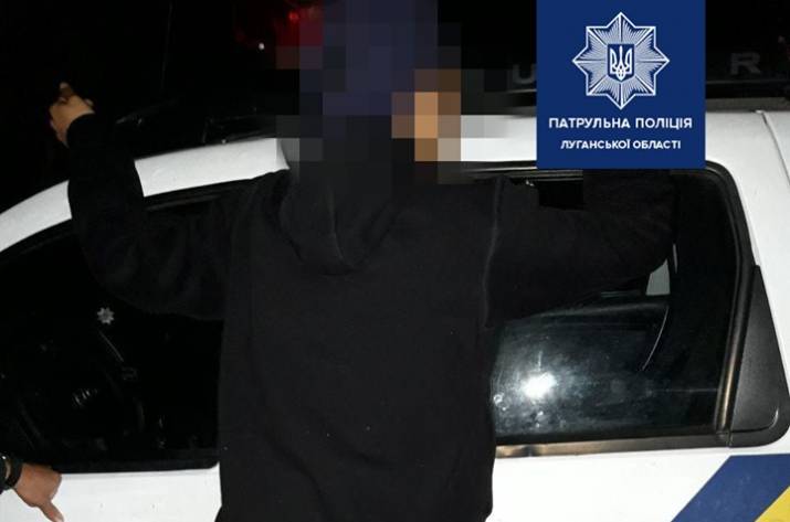 В Северодонецке и Рубежном выявили граждан, имеющих при себе запрещенные вещества.