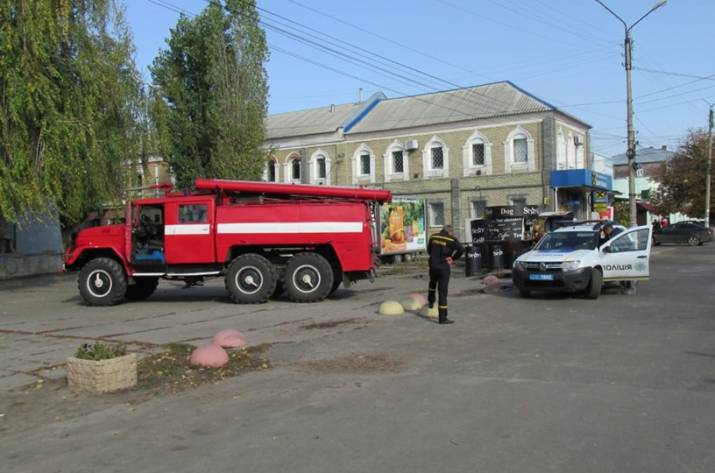 Вчера, 14 октября, полиция проверяла сообщения о минировании объектов инфраструктуры в Старобельске.