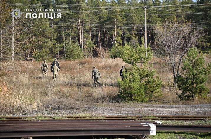 На Луганщине продолжаются поиски лицеиста, который уехал из дома на учебу в Кременную и пропал без вести.