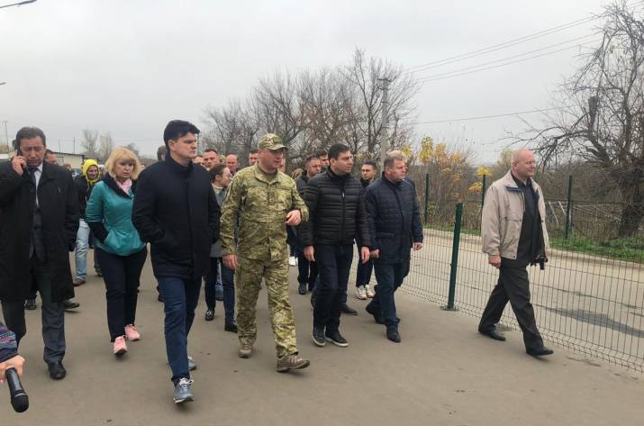 В рамках рабочего визита на Донбасс представители комитета ВРУ по правам человека, деоккупации и реинтеграции временно оккупированных территорий проинспектировали условия прохождения дорожного коридор