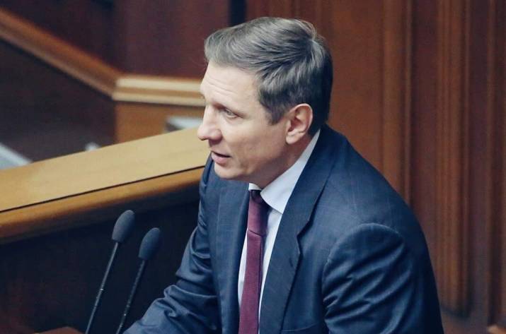 Модернизация угольной отрасли - это единственная профилактика хронической задолженности по зарплатам шахтерам, - заявил народный депутат от Луганщины, Сергей Шахов.