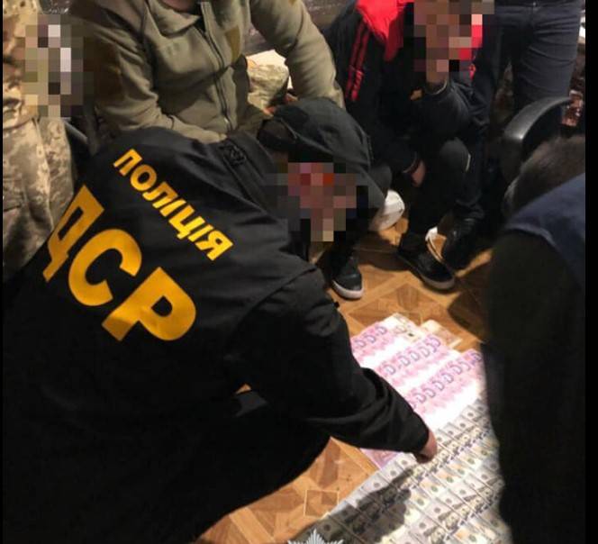 На Луганщине за хищение дизельного топлива задержали командира одного из подразделений воинской части.