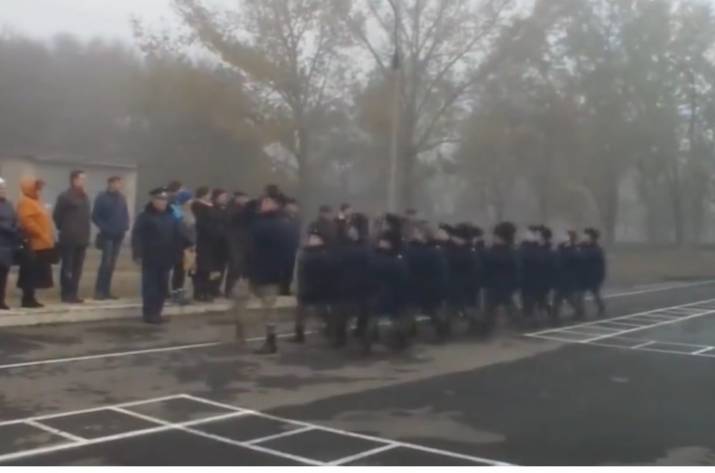 НВФ «ЛНР» и «ДНР» при финансовой поддержке РФ проводит тотальную политизацию молодежи на оккупированных территориях Донбасса для их вовлечения в идеи так называемого «русского мира».