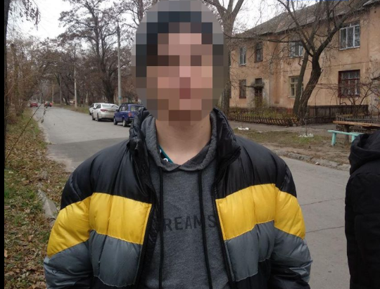 За минувшие сутки в Северодонецке и Рубежном у граждан выявили мобильные телефоны, которые по базам МВД находятся в розыске.