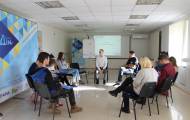 16 листопада тренер із Києва Артем Мосійчук, голова ГО “Сім”, провів тренінг “Активізація молоді”