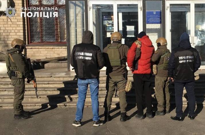 В Северодонецке задокументировали деятельность организованной преступной группы, участники которой занимались сбытом особо опасного психотропного вещества «PVP».