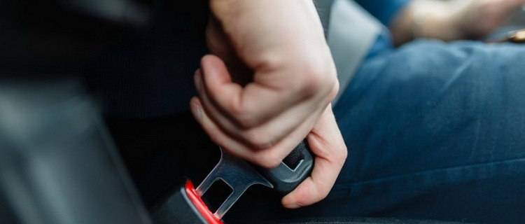 На Донбассе подавляющее большинство водителей игнорирует ремни безопасности в автомобилях.