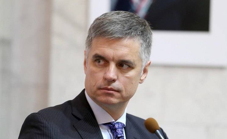 Министр иностранных дел Украины Вадим Пристайко сообщил, что в Минске во время заседания Трехсторонней контактной группы (ТКГ) 18 декабря будет согласована дата прекращения огня на Донбассе.