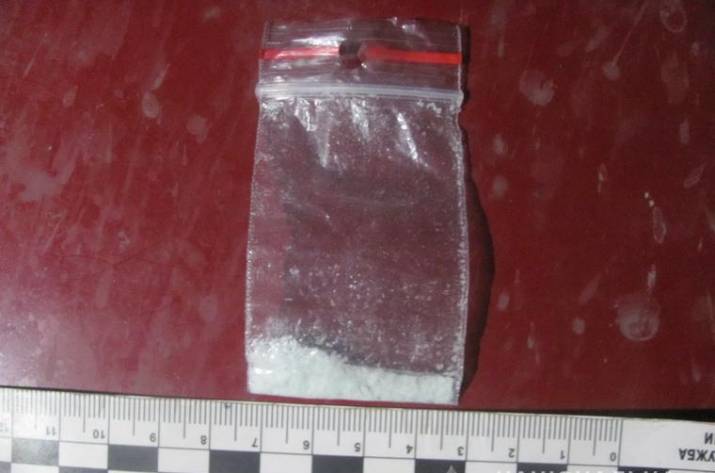 В Старобельске задержали двух молодых человек, которые на стенах зданий, заборах и в общественных местах города наносили надписи со «смертельной рекламой».