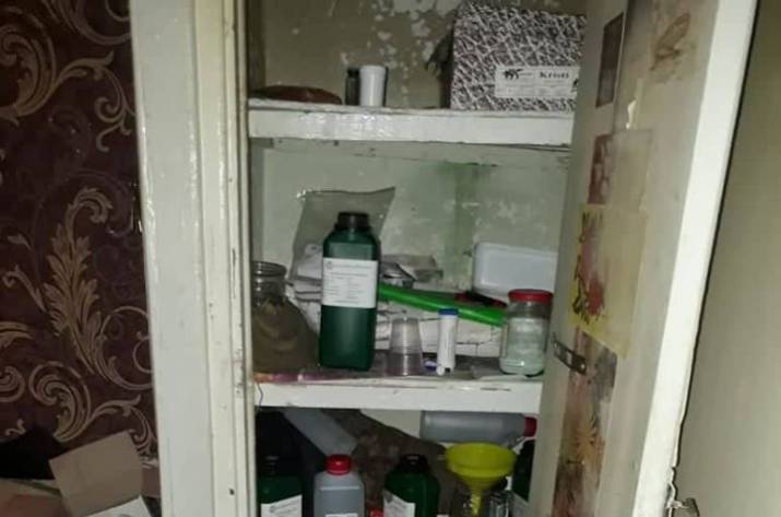 В Рубежном выявили нарколабораторию по изготовлению психотропных веществ, которую организовал студент медицинского университета.
