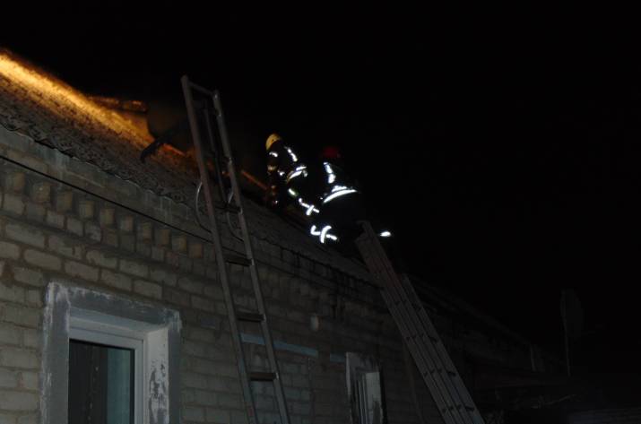 Вчера, 20 января, в 18:52 в Службу спасения поступило сообщение о пожаре в жилом секторе по ул. В. Сосюры, в Рубежном.