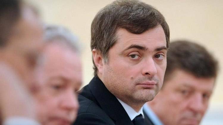 Помощник российского президента Владислав Сурков, который курировал боевиками на Донбассе, заявил о своем уходе с государственной службы.