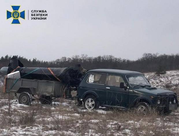 Прокуратура Луганской области совместно с СБУ пресекли попытку гражданина Украины осуществить незаконный вывоз в Россию товара двойного использования - составной части военного вертолета МИ-24. 