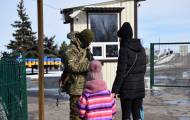 Сегодня, 18 февраля, в связи с обновлением системы электрических сетей, на КПВВ «Марьинка» пропускные операции не осуществляются. Остальные контрольные пункты на линии разграничения функционируют в шт