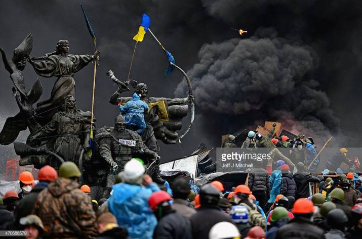 Сегодня исполняется ровно шесть лет с момента гибели в Киеве Небесной Сотни — так в Украине называют всех, кто погиб в ходе противостояния с силовиками Януковича на Евромайдане — главным образом, в дн