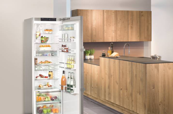 однокамерный холодильник lg