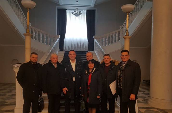 Правительство поддержало создание Луганской областной клинической больницы в Севердонецке. Такое решение было принято вчера, 25 февраля, во время совещания в Киеве.