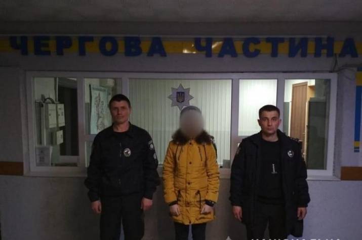 Сотрудники Новопсковского отдела полиции оперативно установили местонахождение 11-летней девочки и вернули ее домой.