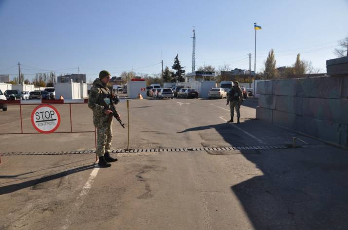 С завтрашнего дня, 7 марта, на КПВВ Донбасса вводятся временные ограничительные меры.